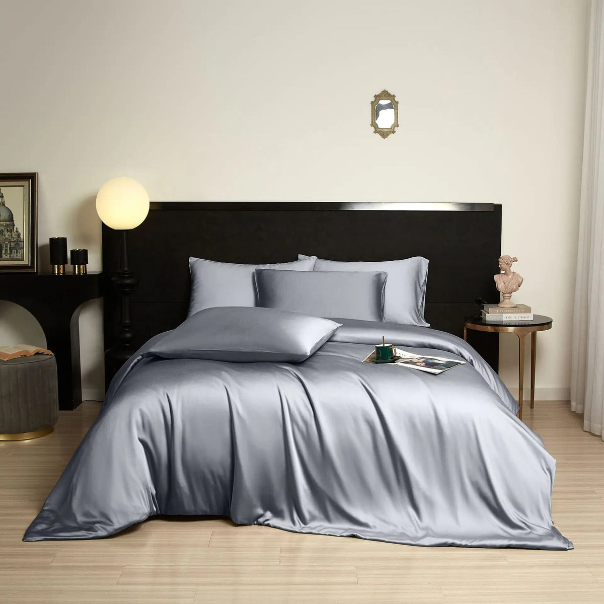 100% Bamboo Sateen Solid Bedding Set Ultra-Soft, Breathable 4-Piece Luxury Duvet Cover Set for Naked Sleeping