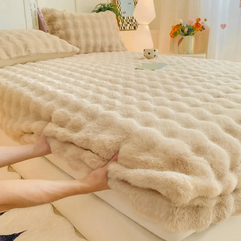 Winter Solid Color High Elasticity 360° All-Around Wrapping Coverage Rabbit Fur Bubble Fitted Bed Sheets Bedding Sheet Bedskirt