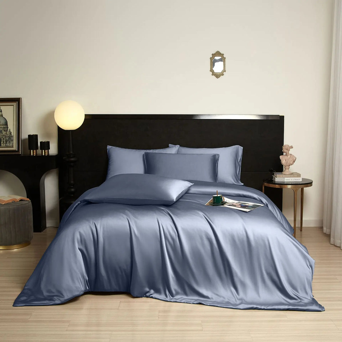 100% Bamboo Sateen Solid Bedding Set Ultra-Soft, Breathable 4-Piece Luxury Duvet Cover Set for Naked Sleeping