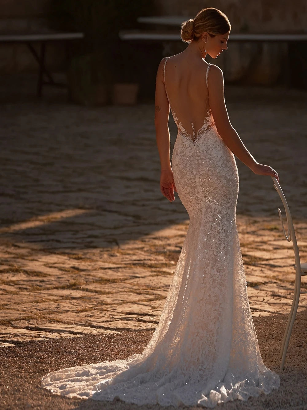 Dazzling Mermaid Floral Lace Wedding Gown For Women Delicate Strapes Backless Bridal Romantic Customized Sleeveless Bride Dress