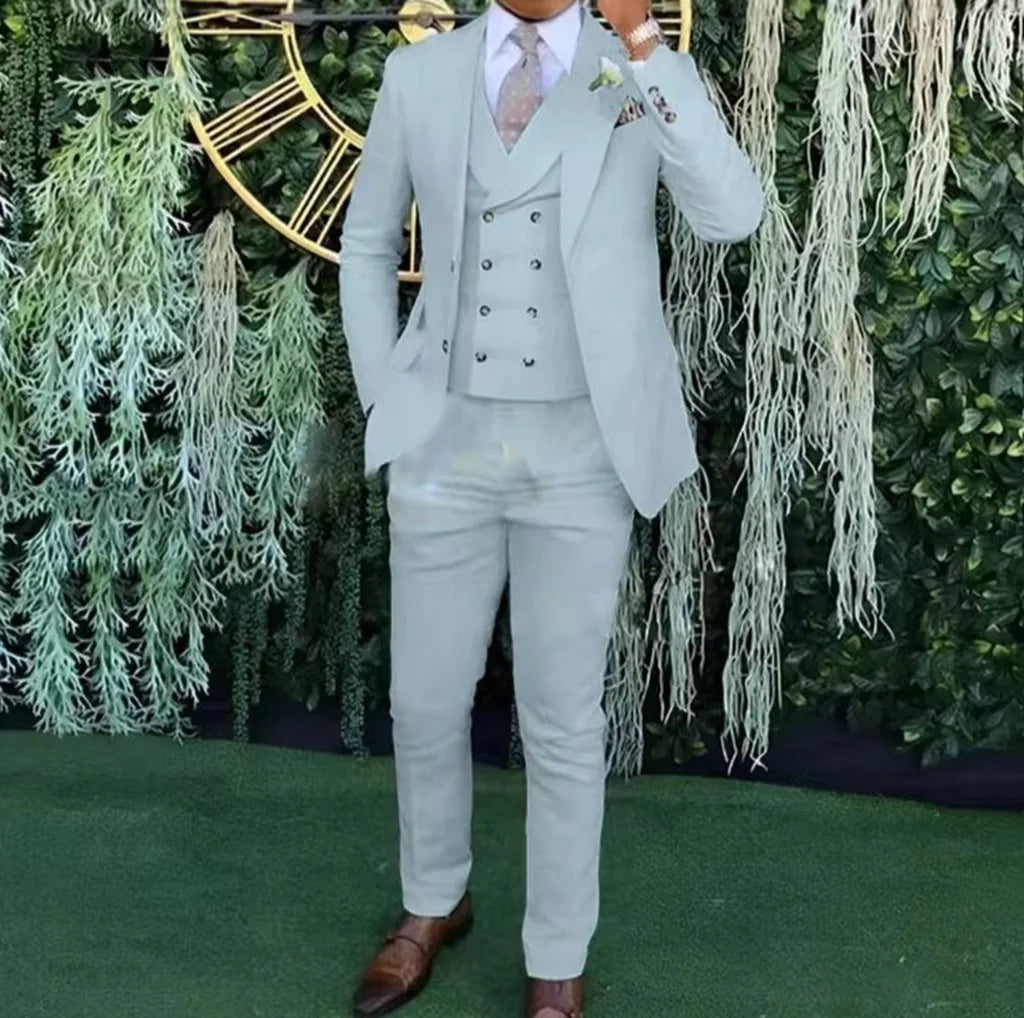 Men's slim-fit three-piece suit，Three-piece set of vest, blazer and trousers，Ideal for weddings, business and formal occasions