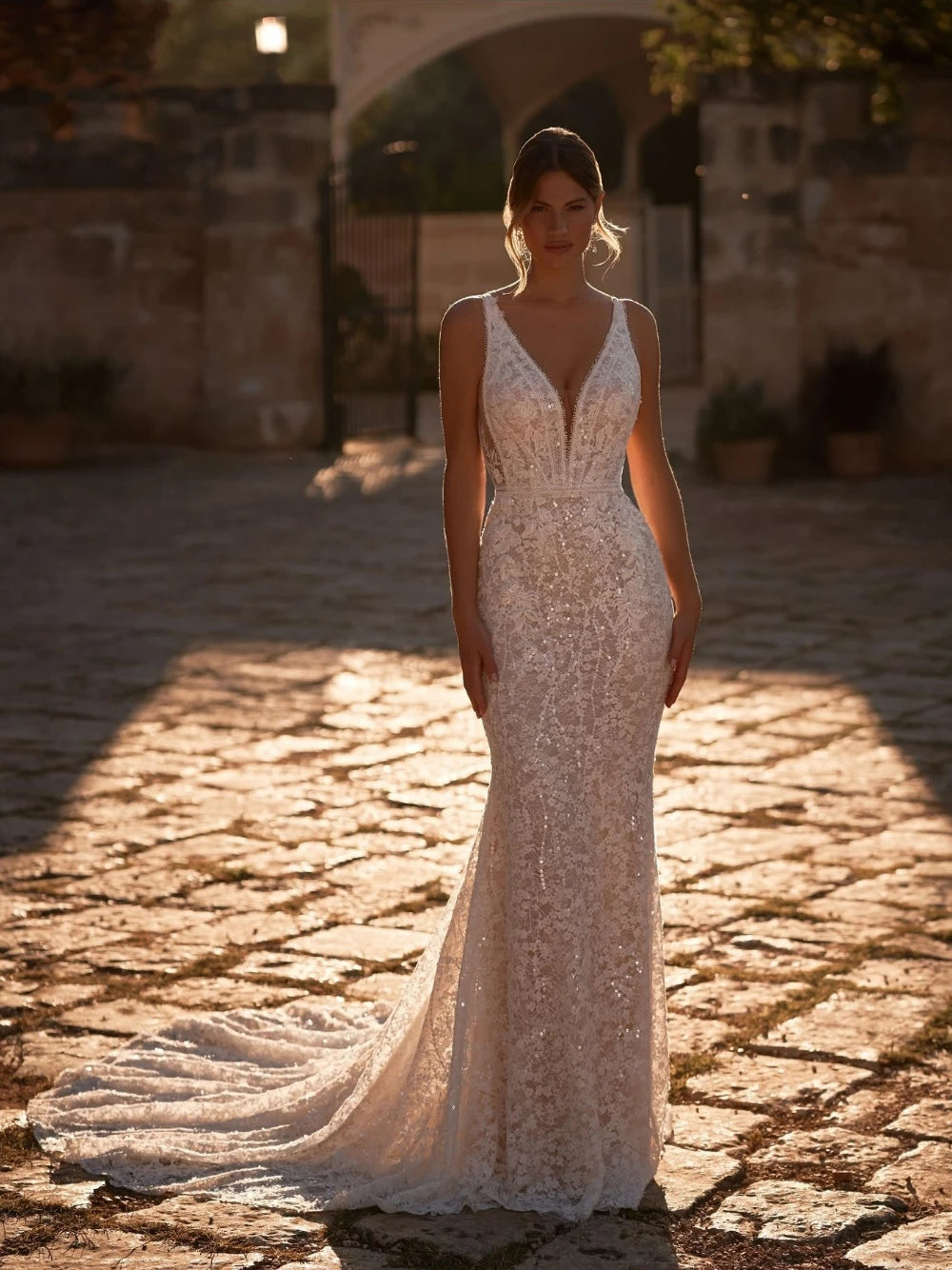 Dazzling Mermaid Floral Lace Wedding Gown For Women Delicate Strapes Backless Bridal Romantic Customized Sleeveless Bride Dress