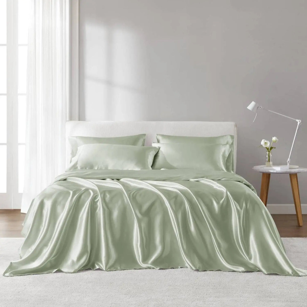 Luxury Satin King Sheet Set Solid Light Green 4 Pcs Modern Bedding for Bedroom Machine Wash Woven Fabric