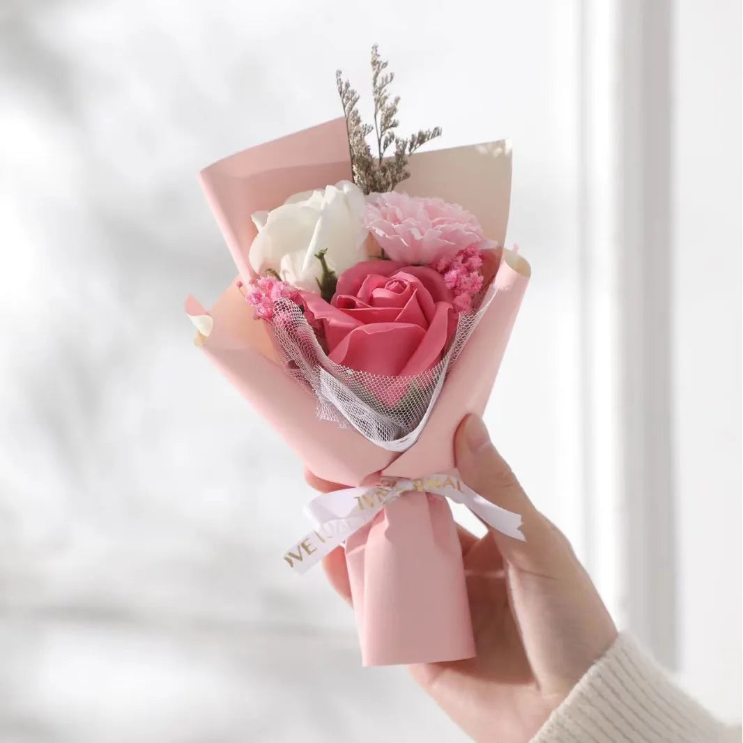 Mother's Day Gift Mini Dried Roses Decorative Small Bouquet Carnations Eternal Flowers Holiday Accompaniment Gift