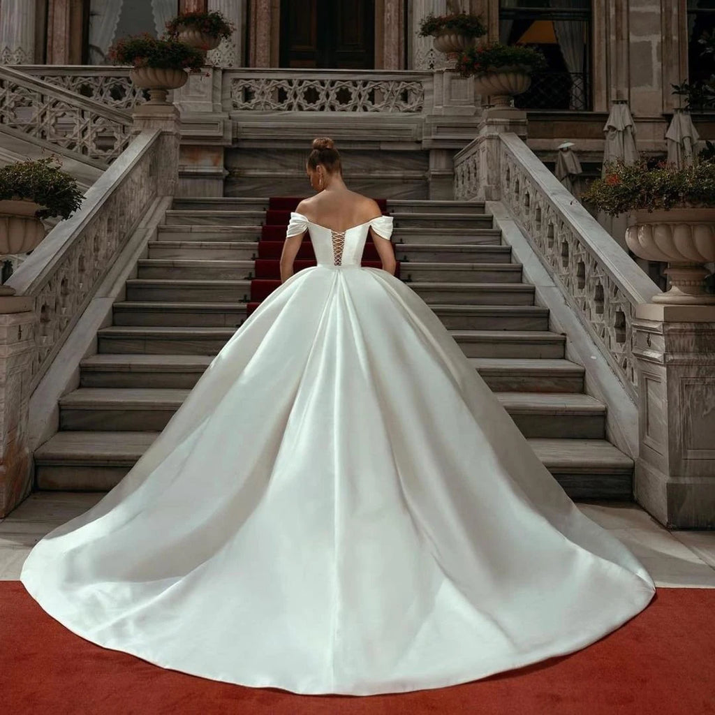Elegant White Wedding Dresses 2023 Off Shoulder Sweep Train Bride Dress Lace Up Back Satin Wedding Evening Gown Vestido De Novia